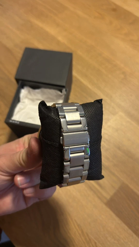 Reloj Pulsera Marc By Marc Jacobs MBM5027 Plateado Acero Inoxidable Unisex - Imagen 4 de 4