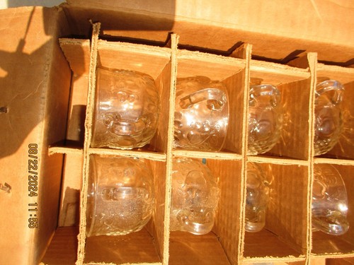 Vintage Jeannette Clear Glass 18 Piece Punch Bowl Set With Fruit Design - Picture 6 of 7