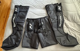 Hyperice Normatec Elite Gambe (standard) Elite Hip in ottime condizioni