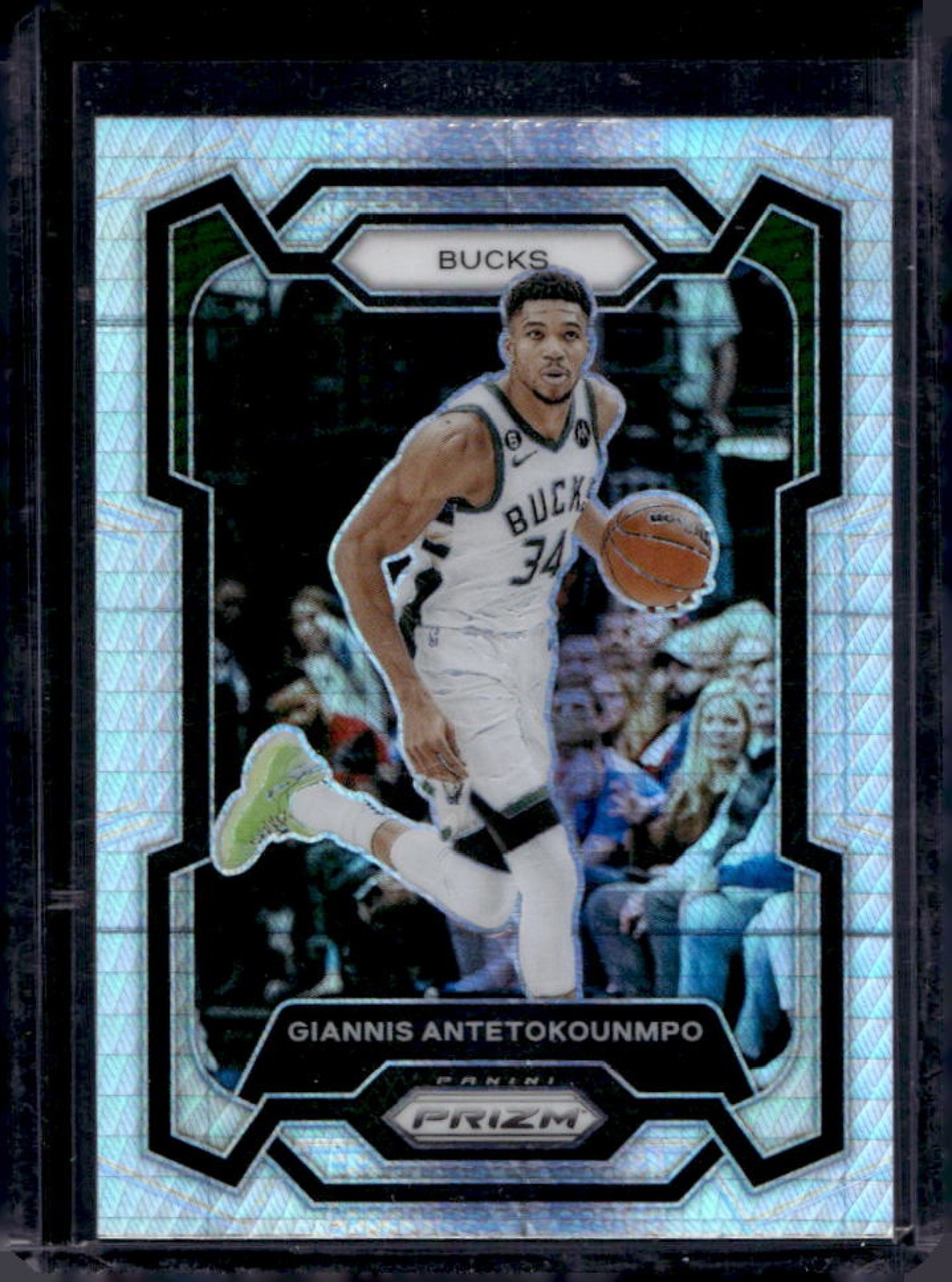 2023-24 Prizm Giannis Antetokounmpo Prizms Hyper #103 Bucks