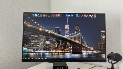 Alienware AW2724DM