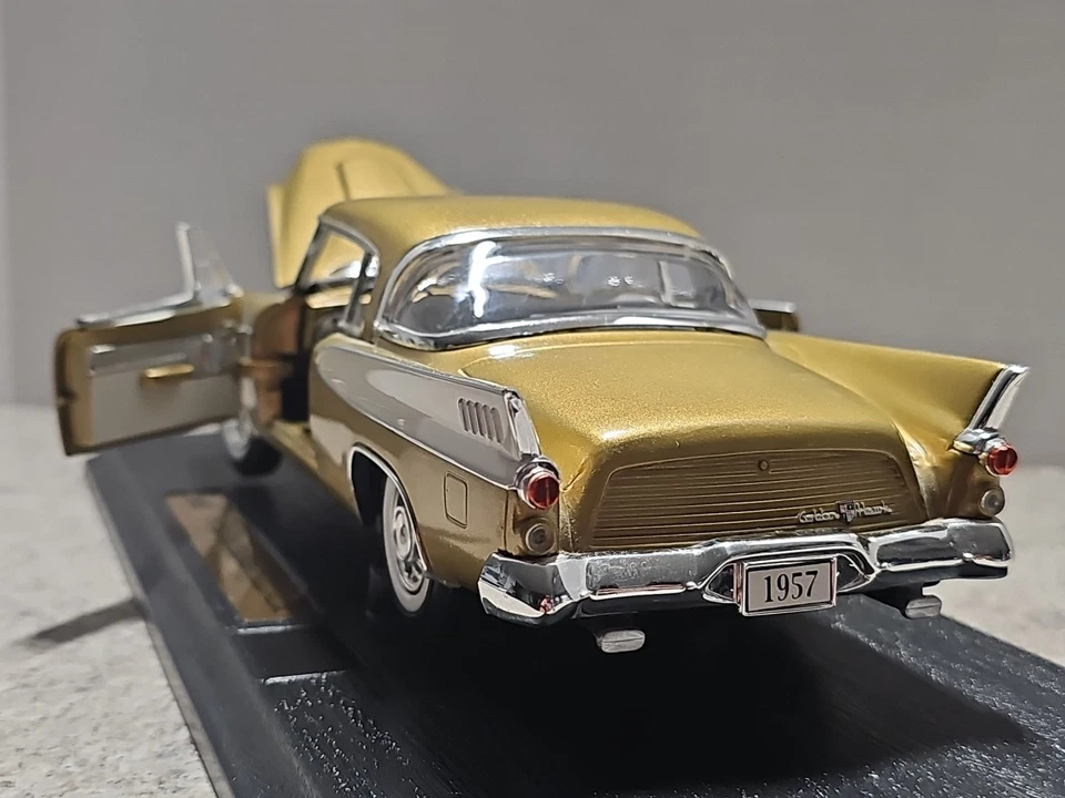 Vintage? Anson 1957 Studebaker Golden Hawk 1:18 Scale Die Cast Car - Image 4 of 4