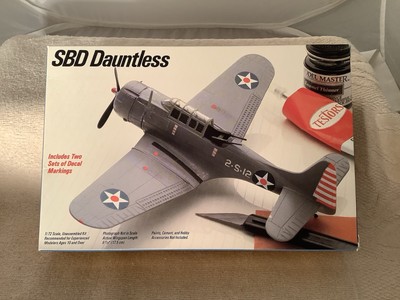 Testors SBD DOUGLAS DAUNTLESS Fighter Aircraft Model #693 New Open Box 