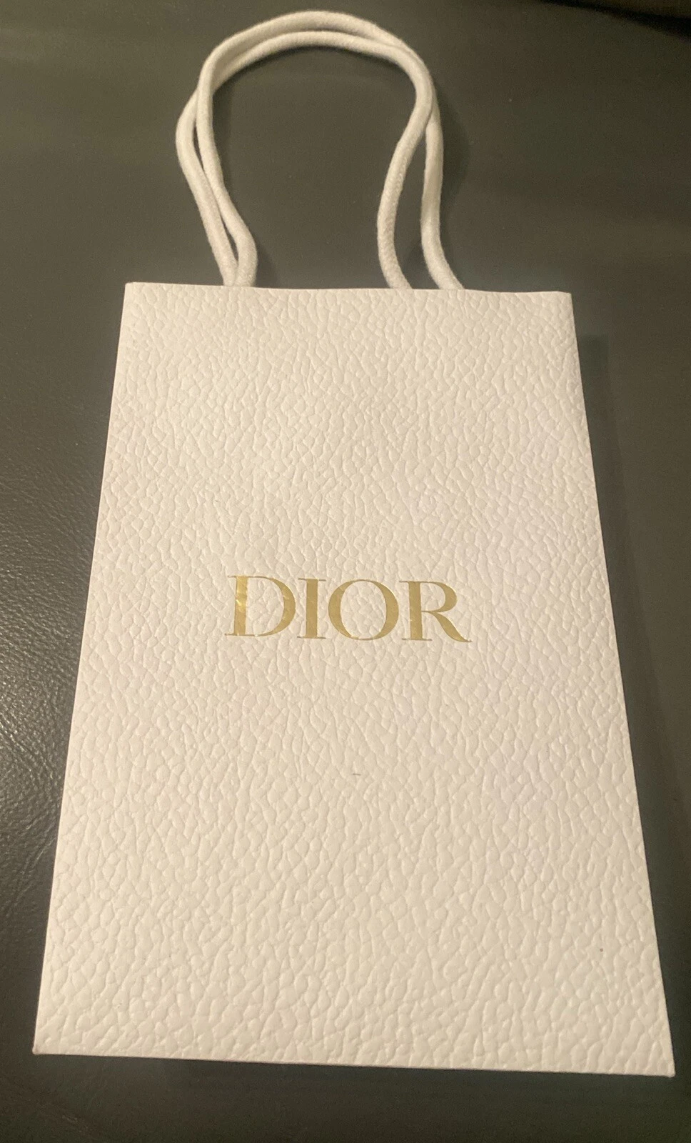 Petit sac blanc cadeau Dior