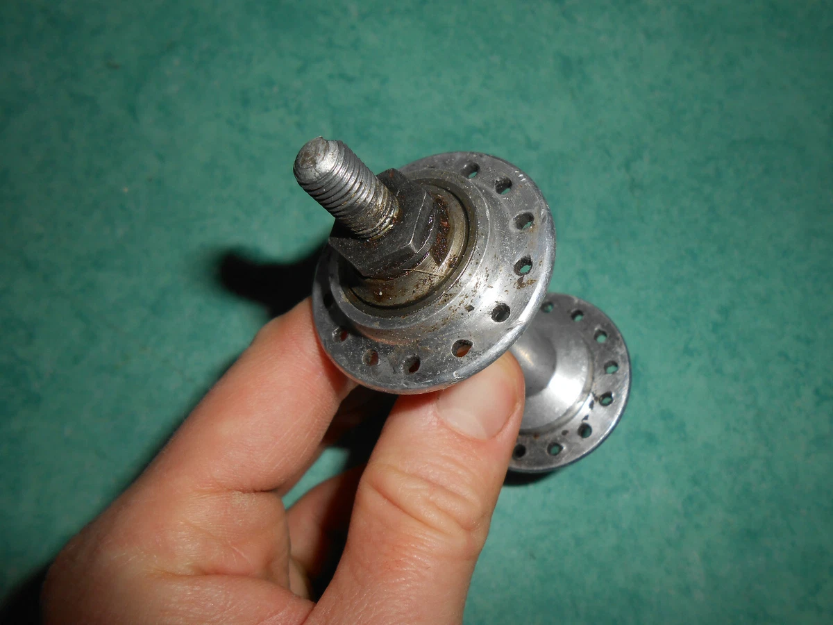 Moyeu roue avant alu 28 trous axe de 8 mm velo ancien
