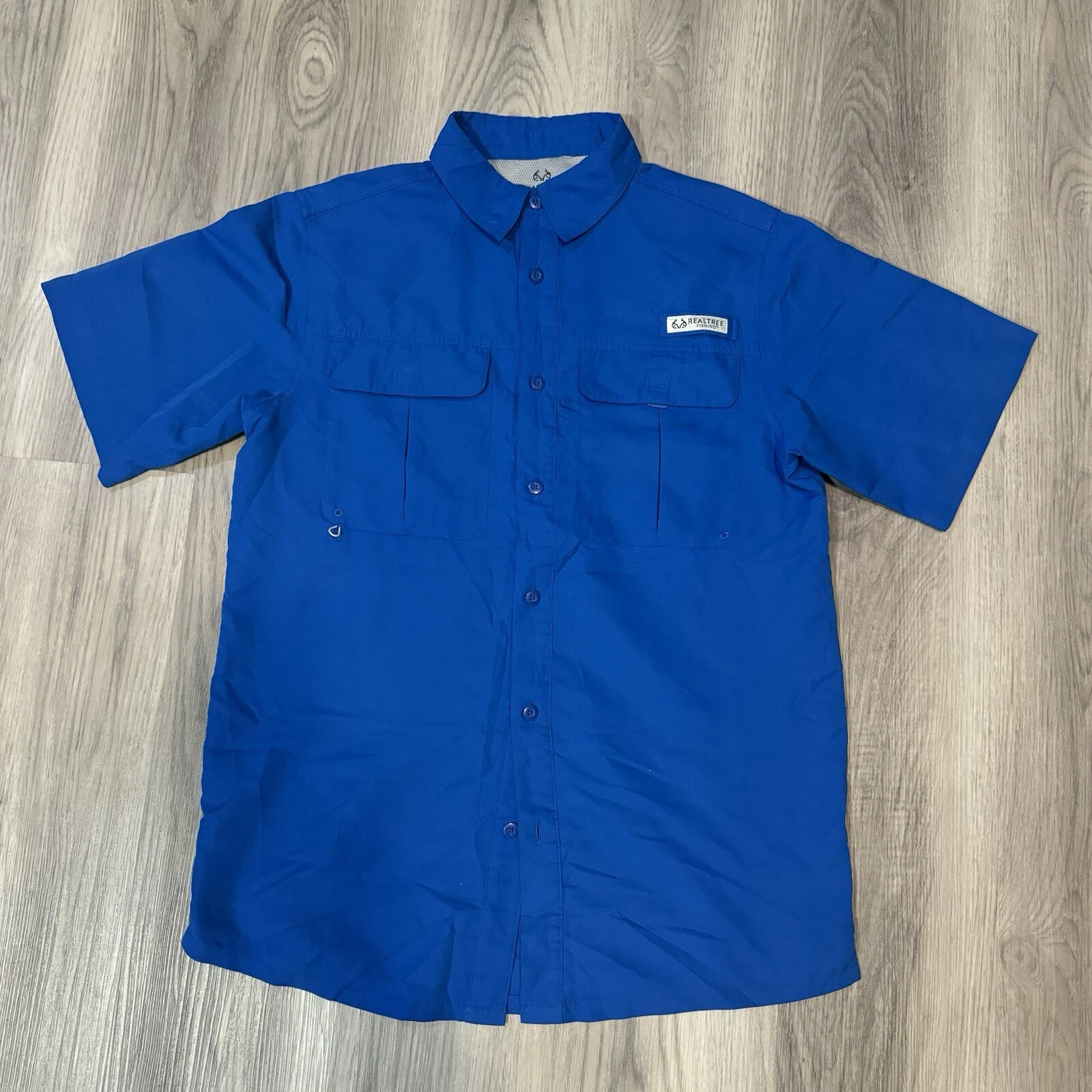 Realtree Fishing Men’s Small Blue Fishing Shirt With Breathable Back Flap