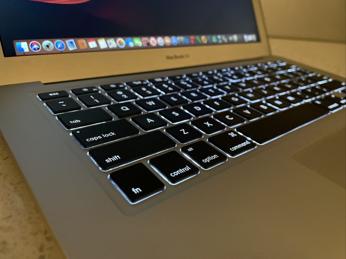 Apple MacBook Air 13.3 Apple MacBook Air 13.3