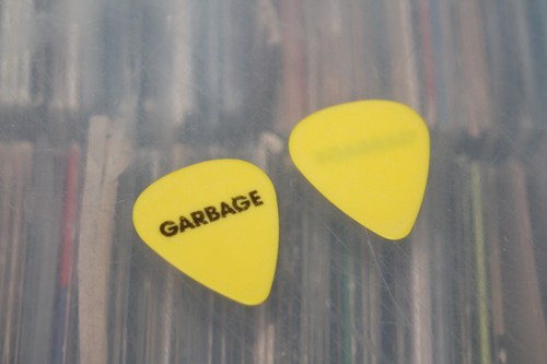 Garbage - 1x Guitar Pick / FREE SHIPPING #2 - Picture 2 of 2