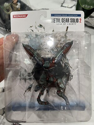Konami Metal Gear Solid 2 Sons of Liberty Figure - Ray (Boxed Version) NEW