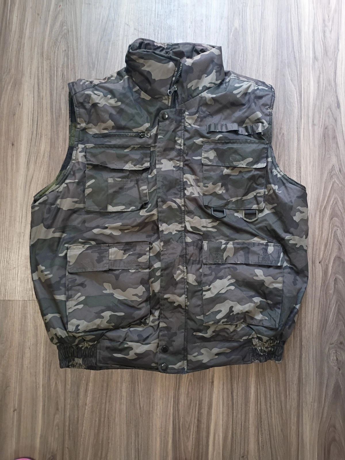 Maxxsel XL Camouflage Insulated Green Hunting Fishing Utility Multi Pocket Vest