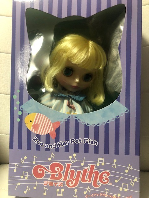Neo Blythe Zoe and Her Pet Fish Doll Figure CWC Limited Takara