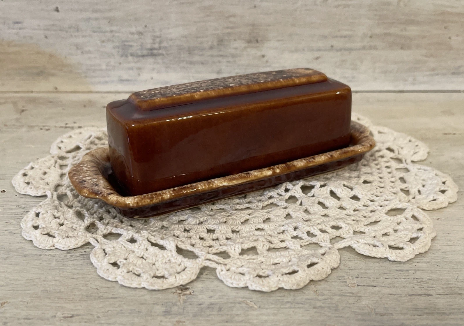Vintage Hull Pottery Brown Drip Glaze Butter Dish USA Oven Proof Preowned
Opens in a new window or t