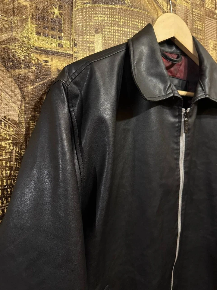 Very Rare 1990's Versace V2 Classic Black Leather Size M - Image 4 of 4