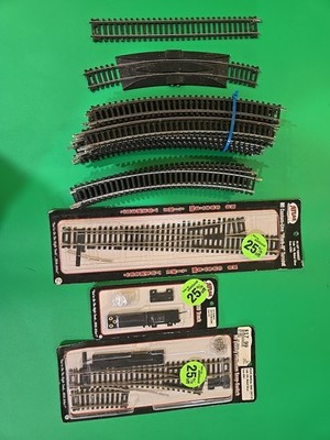 Atlas 861 HO-Scale Code 100 Right/left & 25 Peices Of Used Track (H)