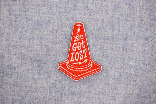 Traffic Cone ’Let Get Lost‘ Iron On Patch/Traffic Cone Badge/DIY Embroidery/Deco - Picture 4 of 4