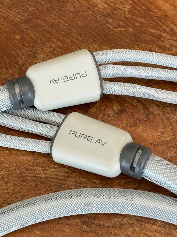 Belkin Silver Series PureAv RCA Component Video Cable (RGB) with PCOCC - Image 2 of 4