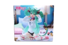 Hatsune Miku Desktop Cute Figure with Cat Ears t shirt ver. TAITO Vocaloid 2024