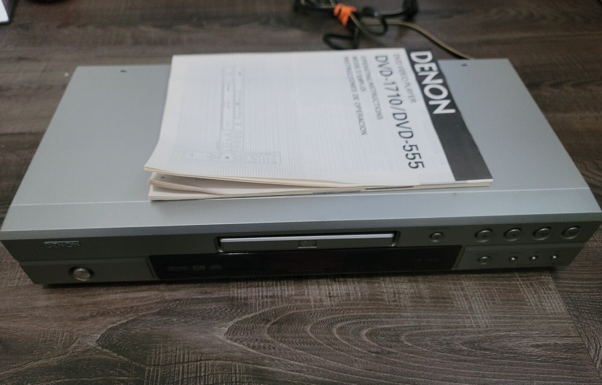 DENON DVD-555 Video Player Progressive Scan + Manual. NO REMOTE