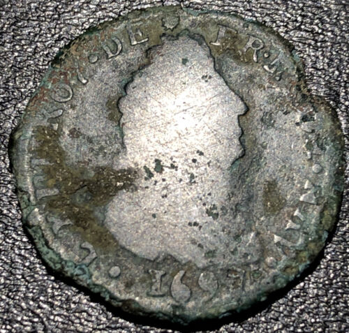 1697 France Liard Louis XIV 9 Rennes Date Under Bust 3rd Variety French Coin - Picture 1 of 3