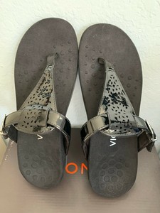 vionic sandals size 11