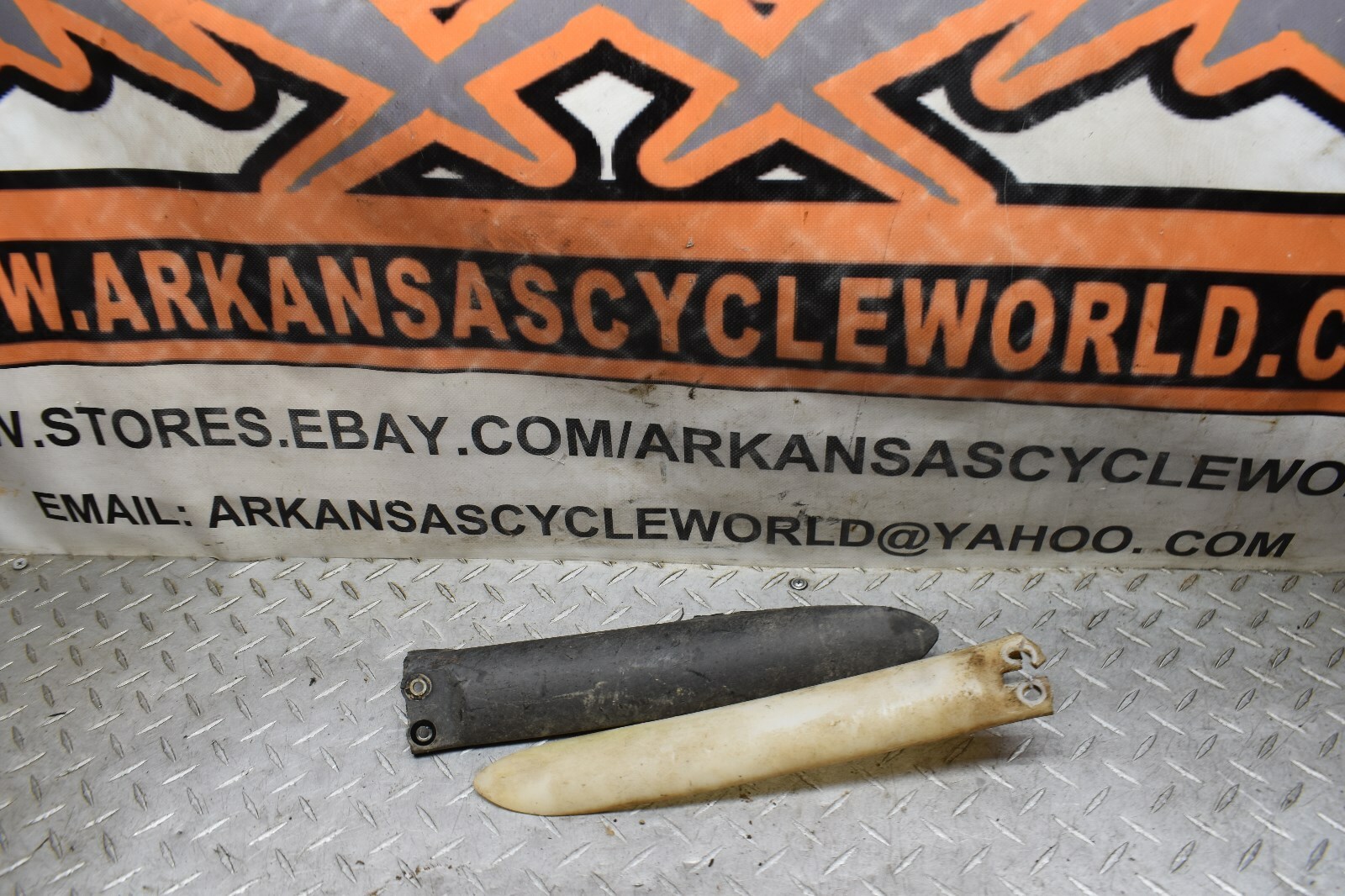 133 TWO FORK GUARDS DAMAGED 11 KAWASAKI KX100 KX 100 BIKE FREE SHIP ACW