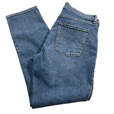 Old Navy Mid-Rise Boyfriend Jeans, Size 6, Medium Wash Cropped