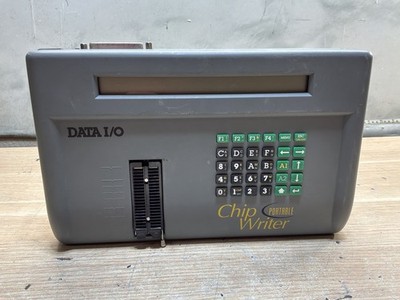 DATA I/O  Chip Portable Writer / Untested / JUA3781