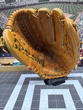 90  s Era Spalding 42-213 Dwight Gooden Softball Glove RHT 13.5  