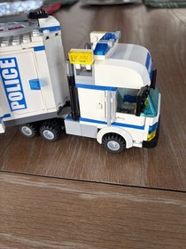 LEGO City: Mobile Police Unit (7288) W/ Manual - Missing Stickers