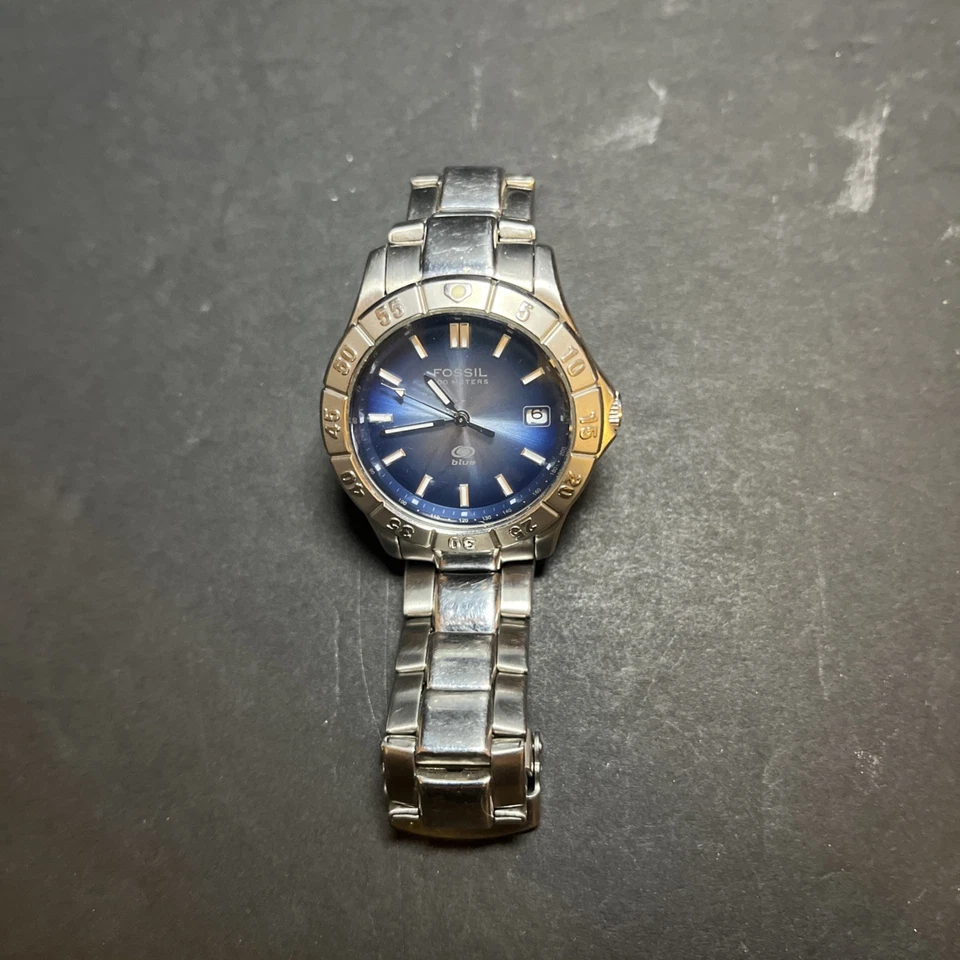 Relógio masculino azul fóssil aço inoxidável prata 100M 330 pés resistente à água - Imagem 3 de 4