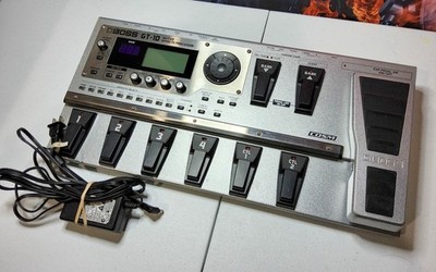   BOSS GT-10 Guitar Effects Processor - w/ Power Adapter   Fully Functional!