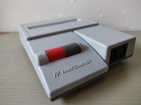 Nintendo New Famicom Console AV Complete set very good condition TESTED NES
