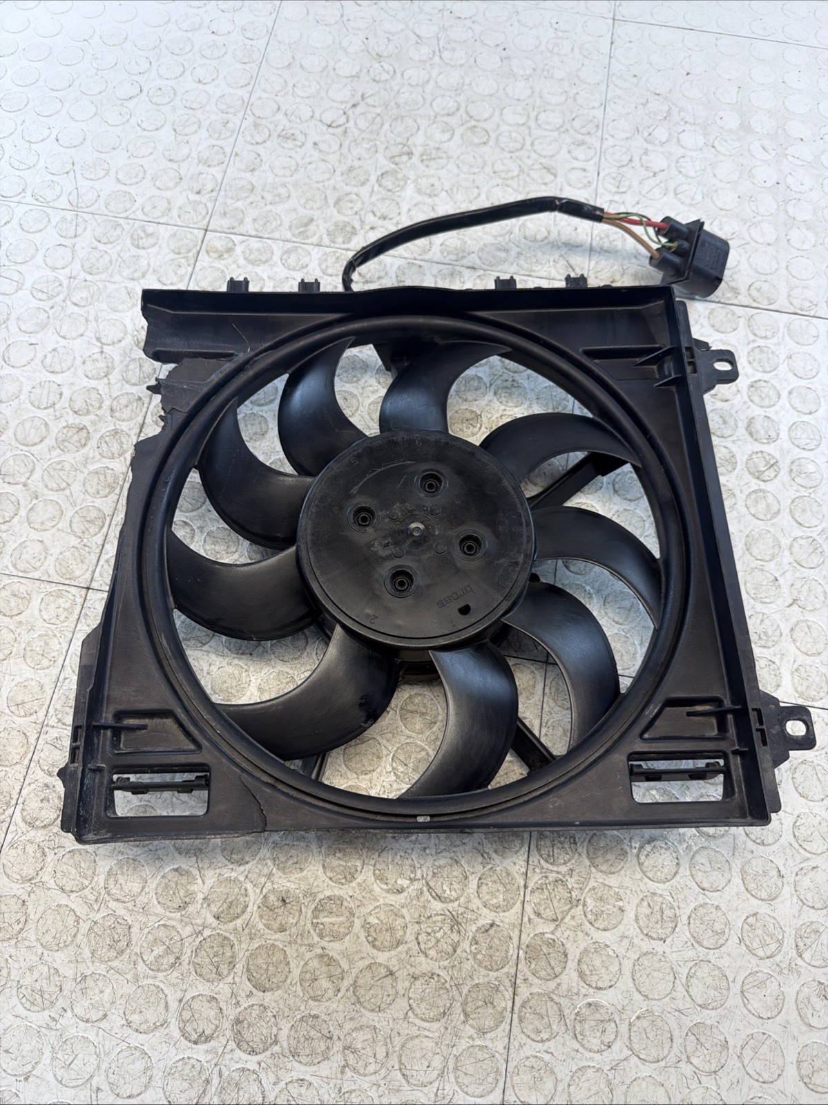 2018-2023 AUDI R8 V10 4S 5.2L FRONT RIGHT RADIATOR COOLING FAN 4S0121203C OEM