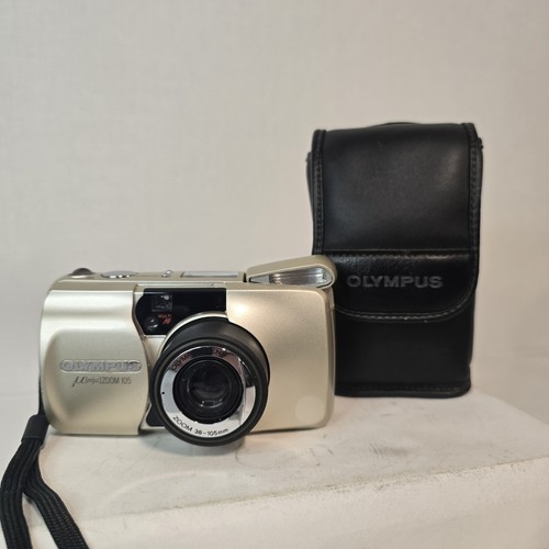 Olympus Mju Zoom 105mm Point and Shoot Camera Working.