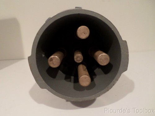 NOS Russellstoll 3P Female MaxGuard Receptacle, 30A, 480V, DF3404FR0E0 - Picture 3 of 5