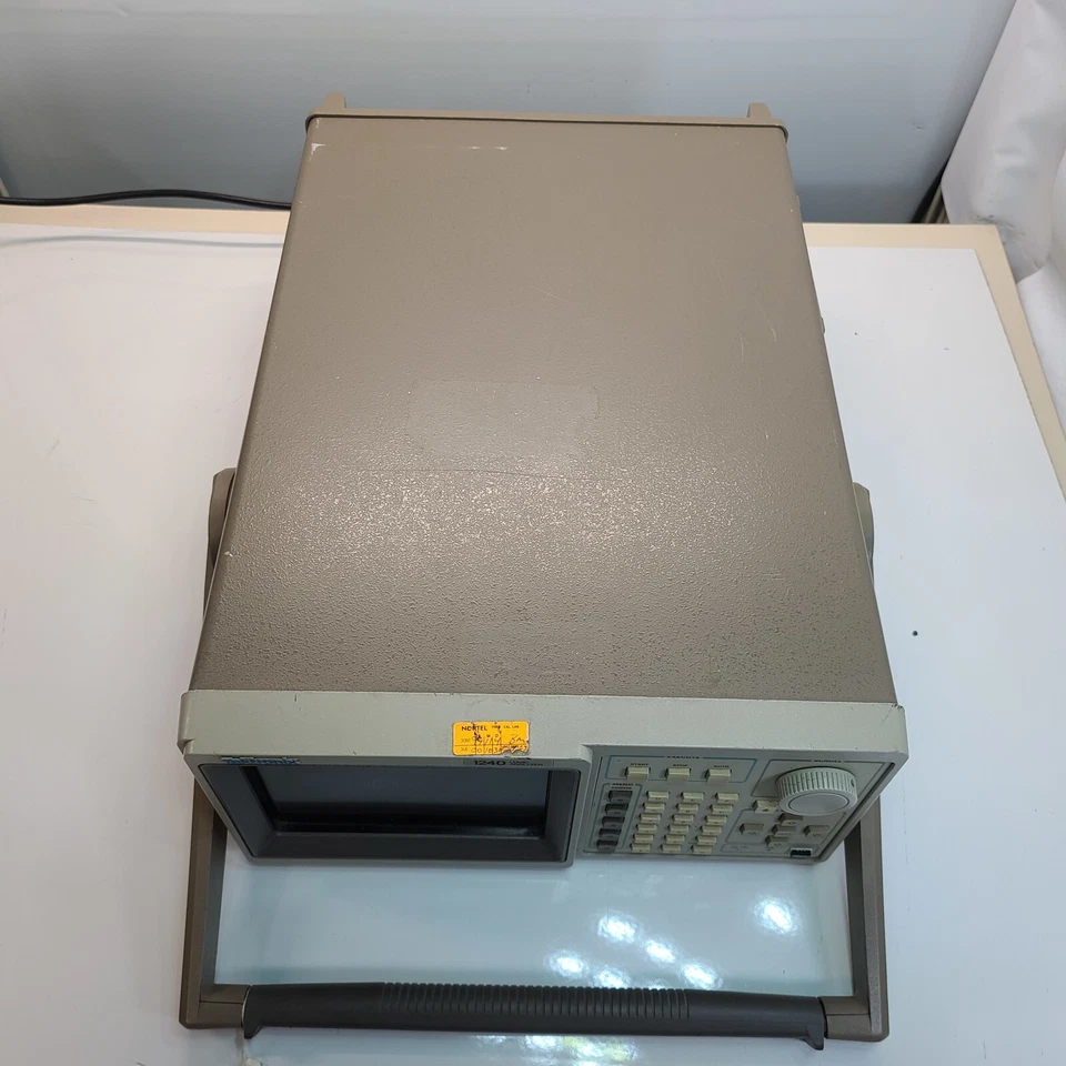 TEKTRONIX 1240 LOGIC ANALYZER - Image 4 of 4