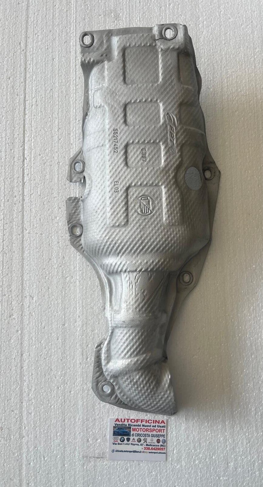 Foto 1 di 9