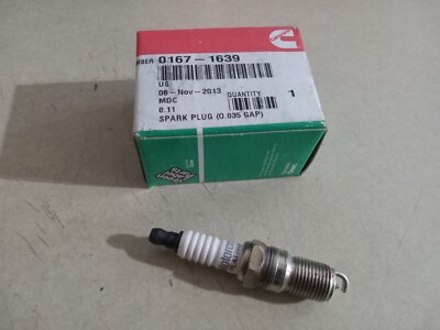 Motorcraft Platinum AGSF22FM1 Spark Plug