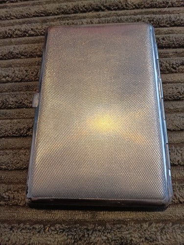 Estuche de cigarrillos vintage/estaño plata hoja de metal resorte #1 en excelente estado - Imagen 2 de 6