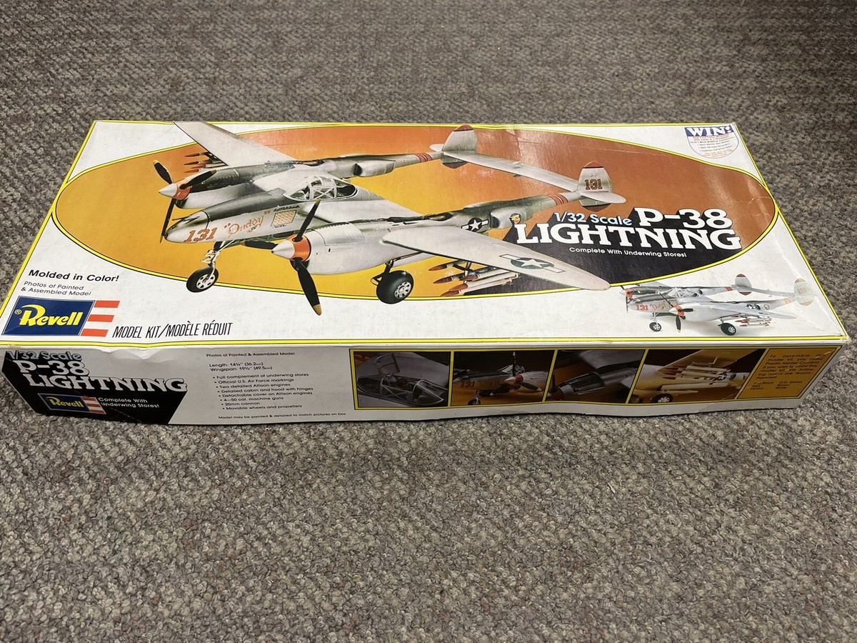 Revell 1979 1/32 Scale P-38 Lightning Plastic Model Kit 4700 | eBay