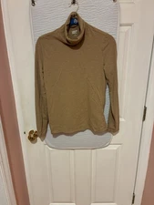Women’s Lands End Turtleneck Medium Golden Brown