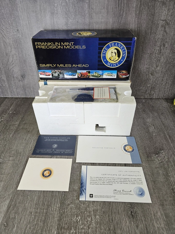 Franklin Mint Precision Models 1971 L56 Corvette Gold 1.24 литая копия автомобиля - Изображение 3 из 4