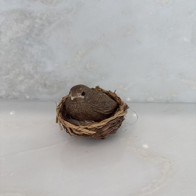1982 SANDICAST 3'' Brown Sparrow Chick In Nest - Signed - Sandra Brue
