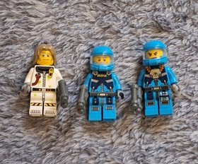 LEGO Alien Conquest: Earth Defense HQ (7066) 100% Complete (No Box) 