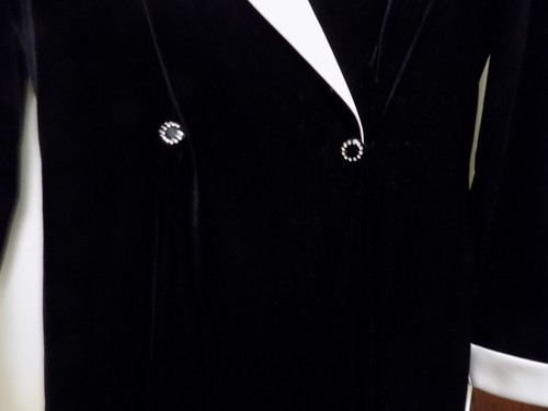 Abito vintage Ever Beauty doppio petto velluto polsini bianco raso colletto ELEGANTE 10 - Foto 2 di 12