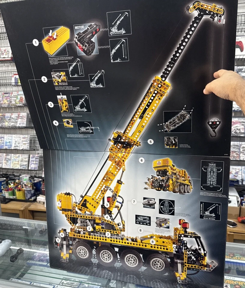 LEGO TECHNIC: Mobile Crane (8421) New - Image 2 of 4
