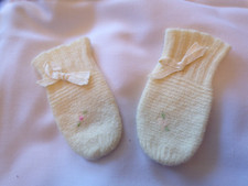 Vintage Baby White Knit Mittens