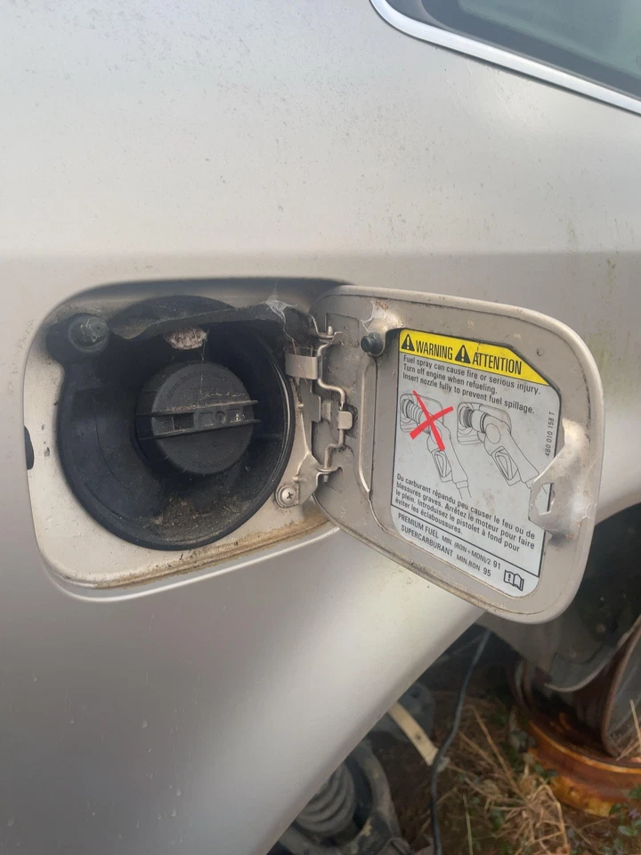 Дверца топливного бака 98 99 00 01 02 03 04 AUDI A6 Gold Oe# 4b0809905a - Изображение 2 из 3