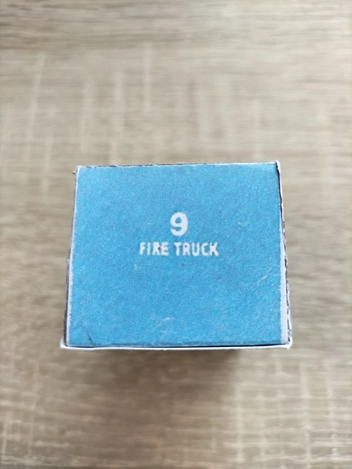 Matchbox Regular Wheels No9 Fire Truck - Replica / Copy Box only - Image 3 of 3