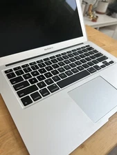 Apple MacBook Air 13" (128GB SSD, Intel Core i5 5th Gen., 1.6 GHz, 4GB) Laptop -